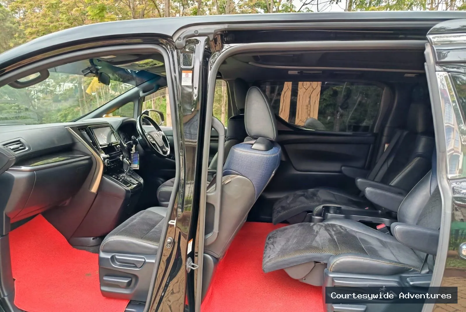 Nissan Serena 7 Seater / Noah / Alphard | Courtesywide Adventures